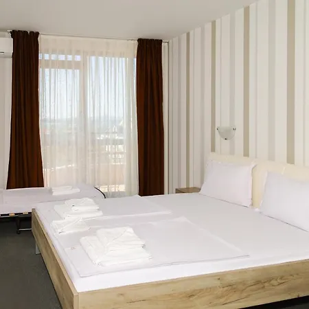 View Hotel *